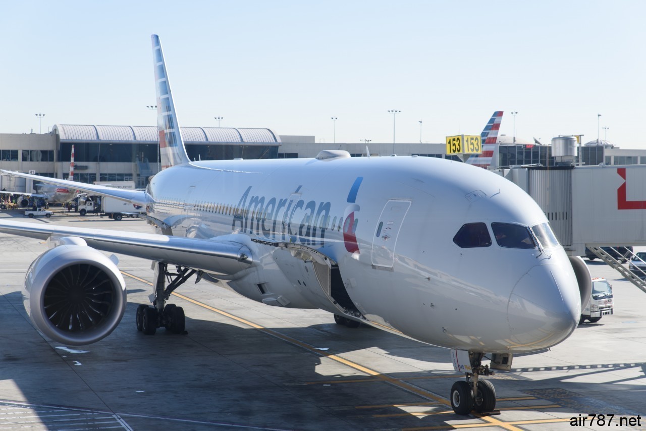搭乗記】アメリカン航空AA27 ロサンゼルス-東京・羽田 エコノミー
