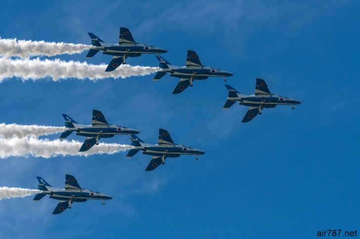 ブルーインパルス東京パラリンピック開会式のロゴマーク訓練 松島基地 Ih別館 ブルーインパルス東京パラリンピック開会式のロゴマーク訓練 松島基地 Ih別館